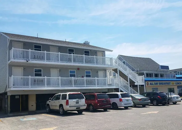 Atlantic Breeze Motel & Apartments
