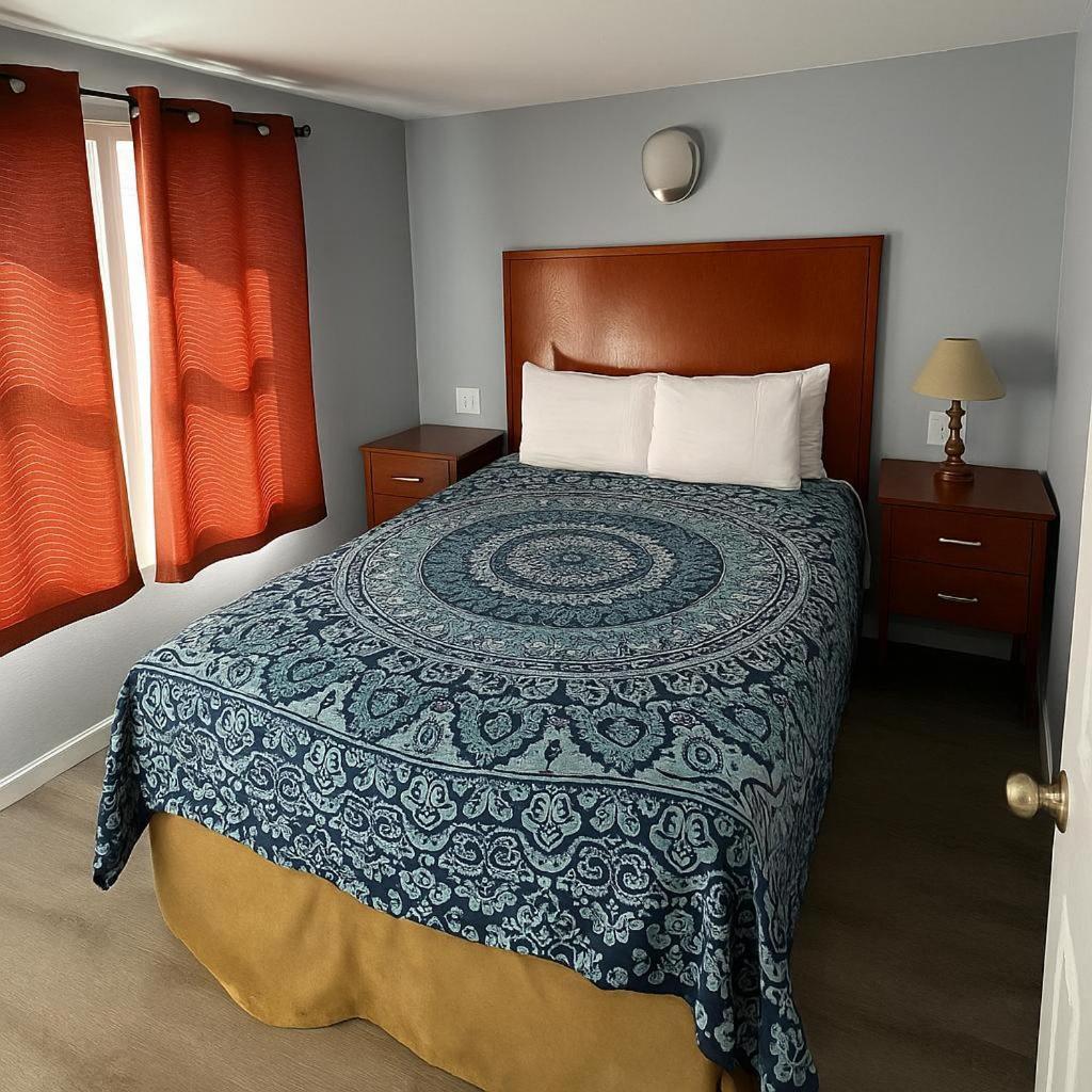 Atlantic Breeze & 2* Ocean City